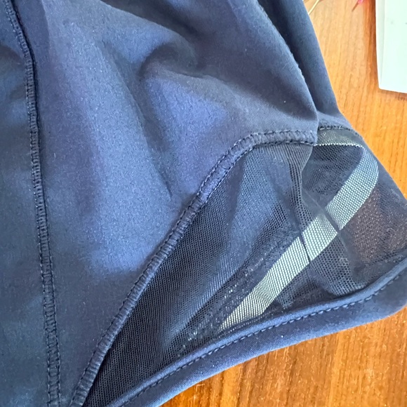 BLUE ATHLETIC SHORTS NEVER WORN BEFORE WOMENS SIZE 4 - Picture 4 of 5